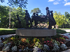 Stautue Morman Settlers